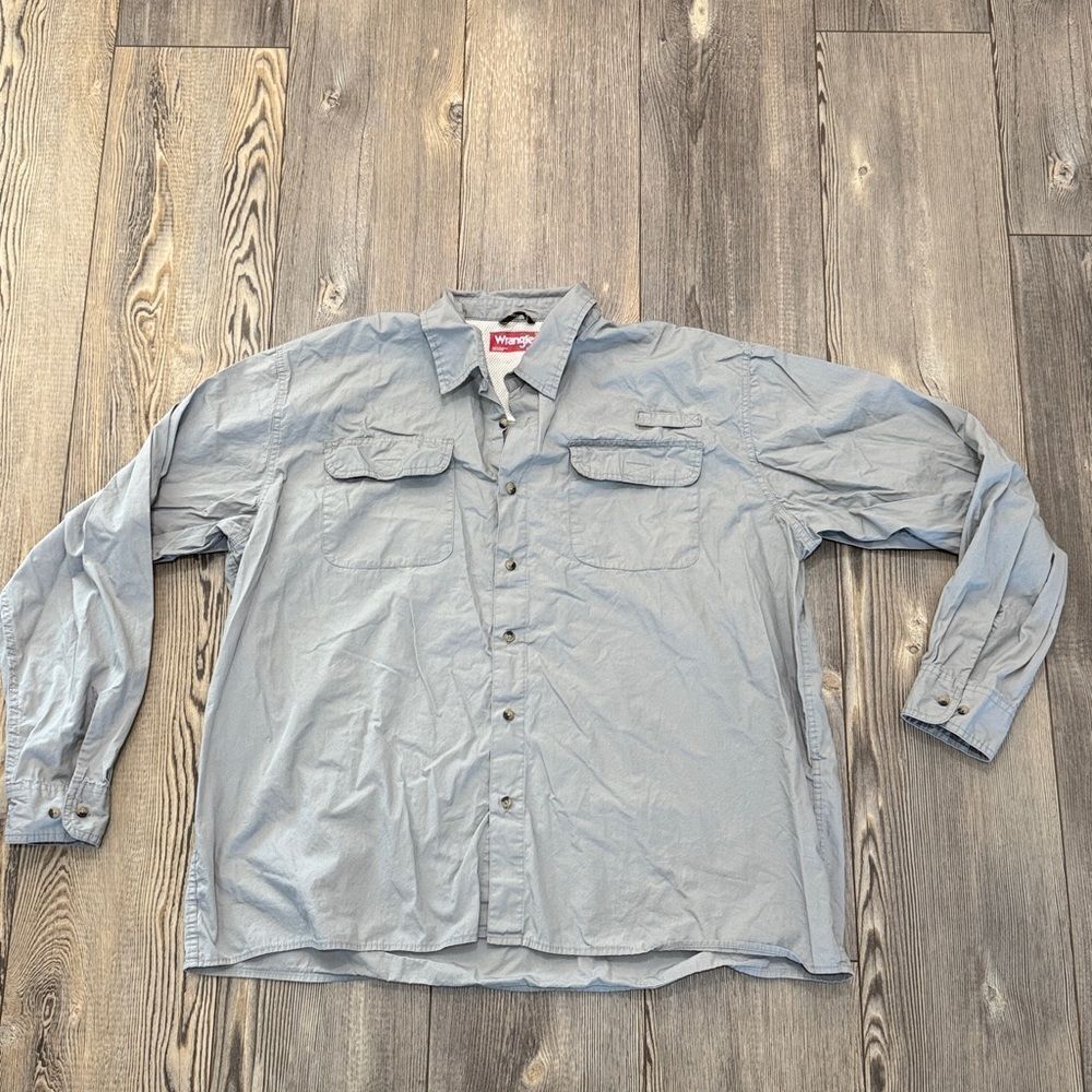 Wrangler button down shirt